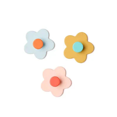 Kid's Concept Flower Clothes Hooks 3PCS