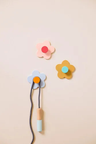 Kid's Concept Flower Clothes Hooks 3PCS