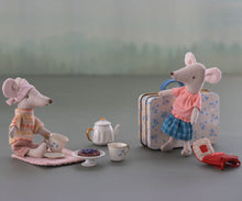 Maileg High Tea Mouse | Blue Madelaine