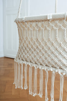 Kikadu Hanging Bassinet Cradle