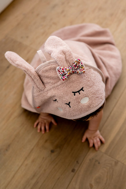 Kikadu Hooded Towel | Rabbit Pale Rose GOTS