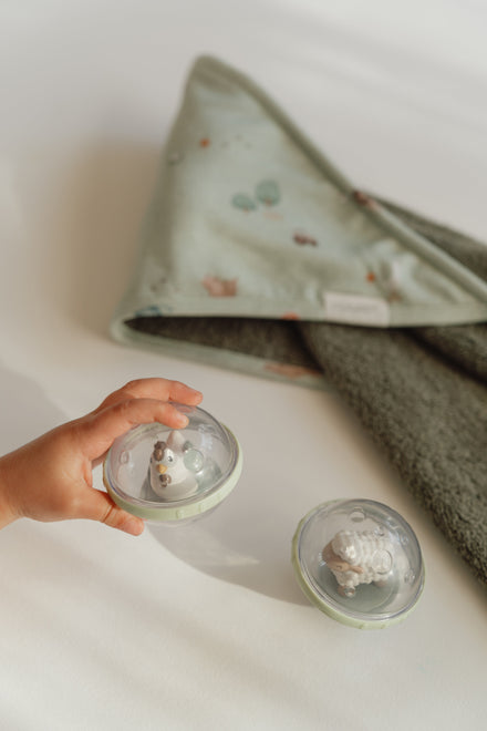 Little Dutch Rotating Balls | Little Farm