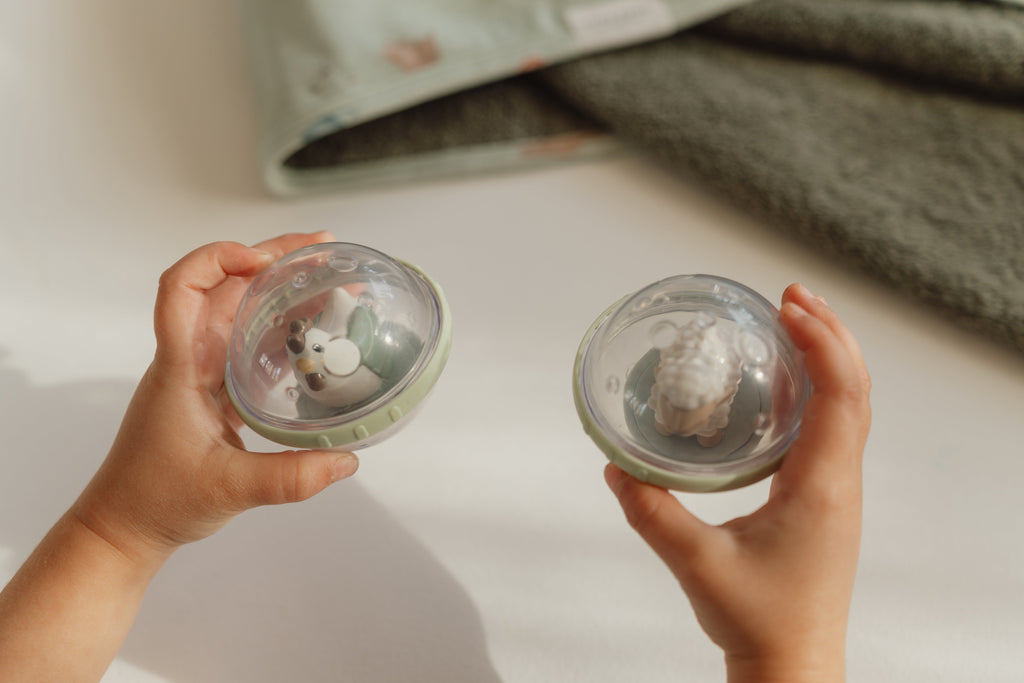 Little Dutch Rotating Balls | Little Farm