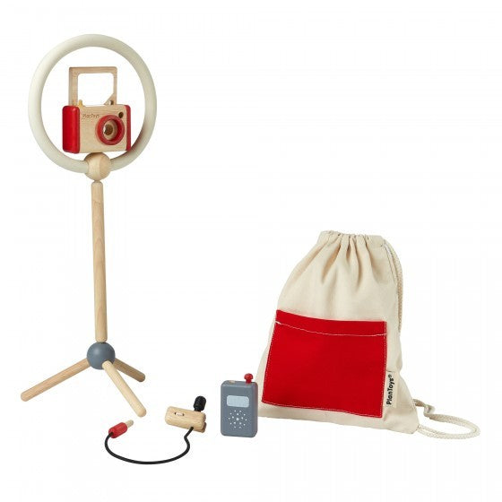 * Plantoys Wooden Playset Vlogger