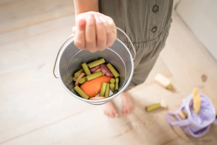 By Astrup hobby play horse food set