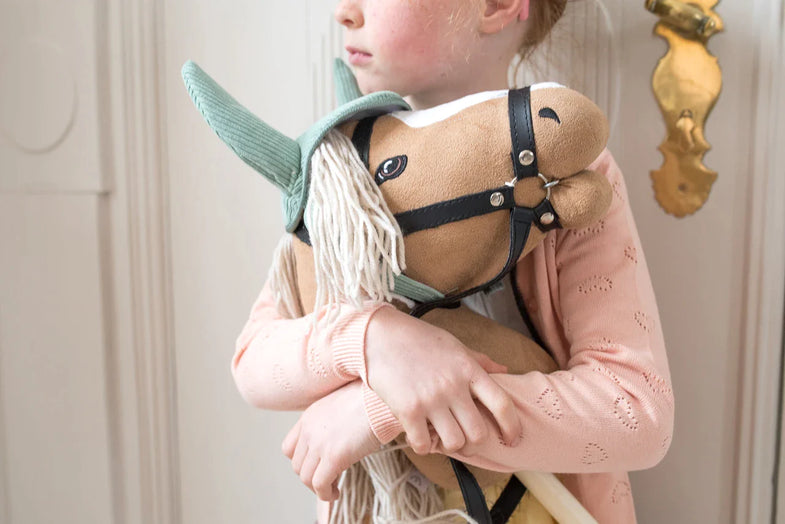By astrup hobby horse with open mouth | Beige