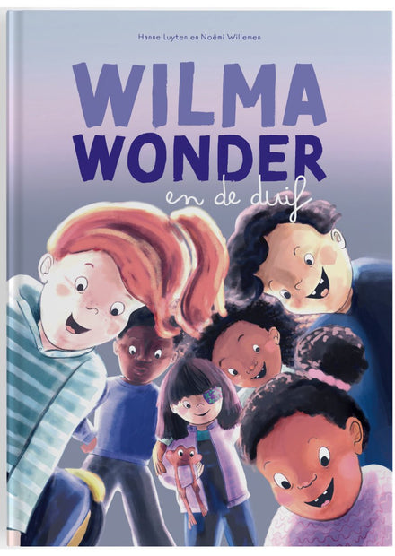 Reading book I Wilma Wonder and De Duif