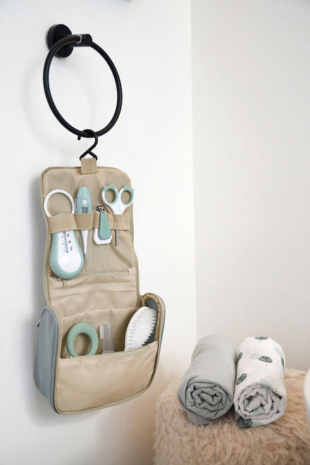 Béaba Toiletry Bag With Care Set | Sage Green