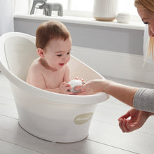 Shnuggle Newborn Baby Bath | White Grey