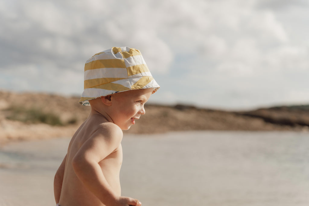 Little Dutch Reversible Sun Hat Honey Stripes /Ocean Dreams Blue