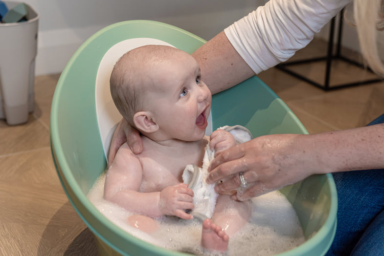 Shnuggle Newborn Baby Bath | Eucalyptus