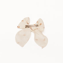 Mrs. Ertha Bow Hairpin | Flower Buds