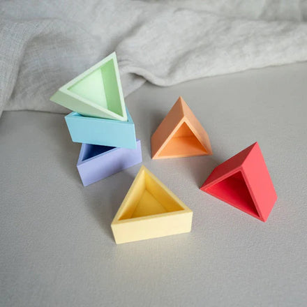 Grennn Play Tray Mandigo Triangle | Pastel