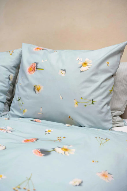 SNURK Duvet set 140x200/220cm | Hopeless Romantic