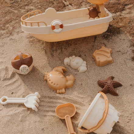 Mrs. Ertha Beach Toy Set Beach Toys | All Aboard