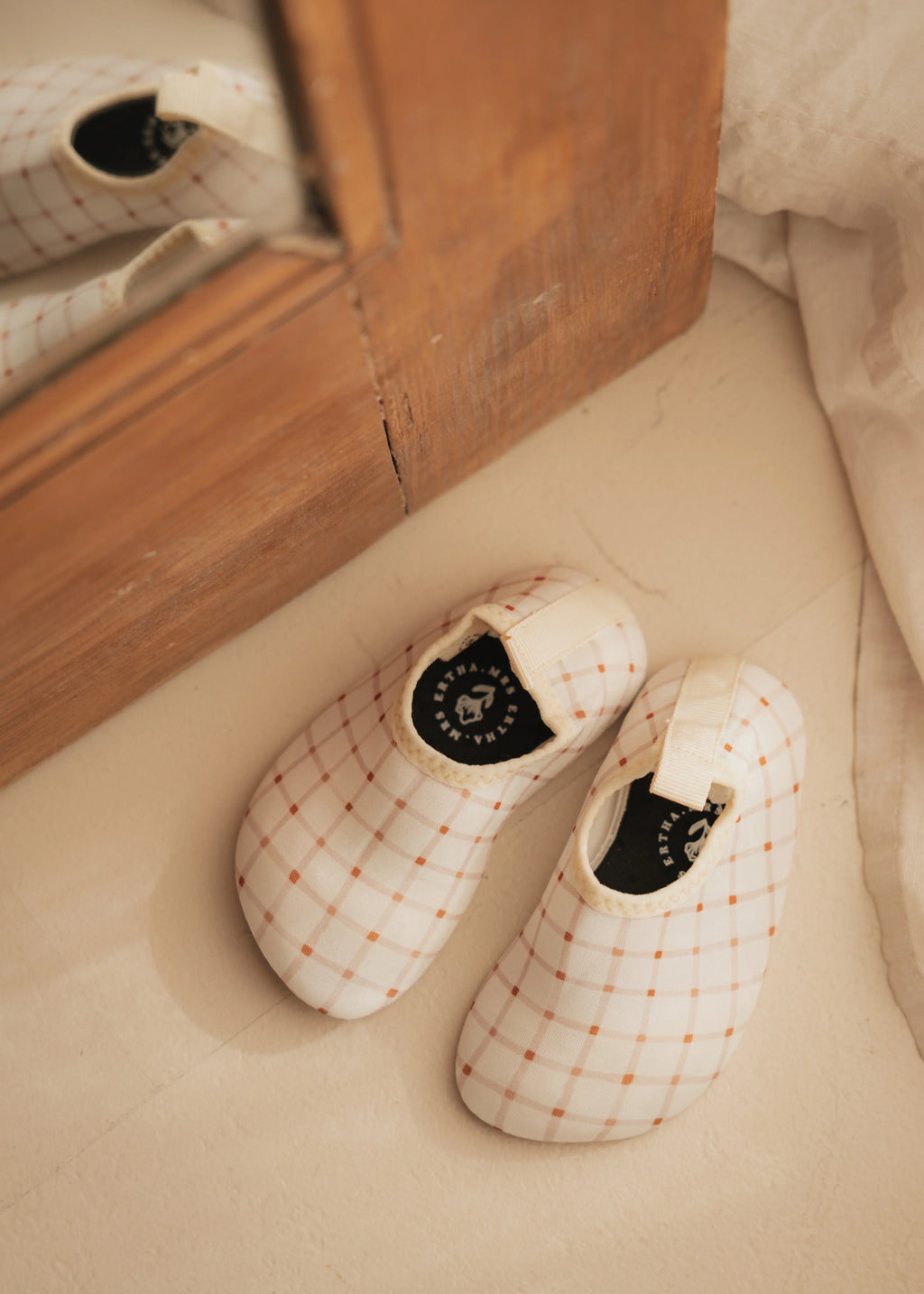 Mrs. Ertha Swim Shoes | Organic Squares