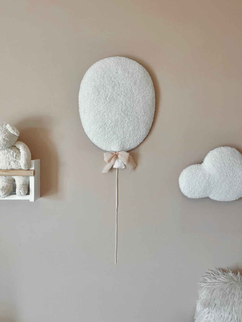 Little Loua Bouclé Balloons Wall Decoration | White Or Beige