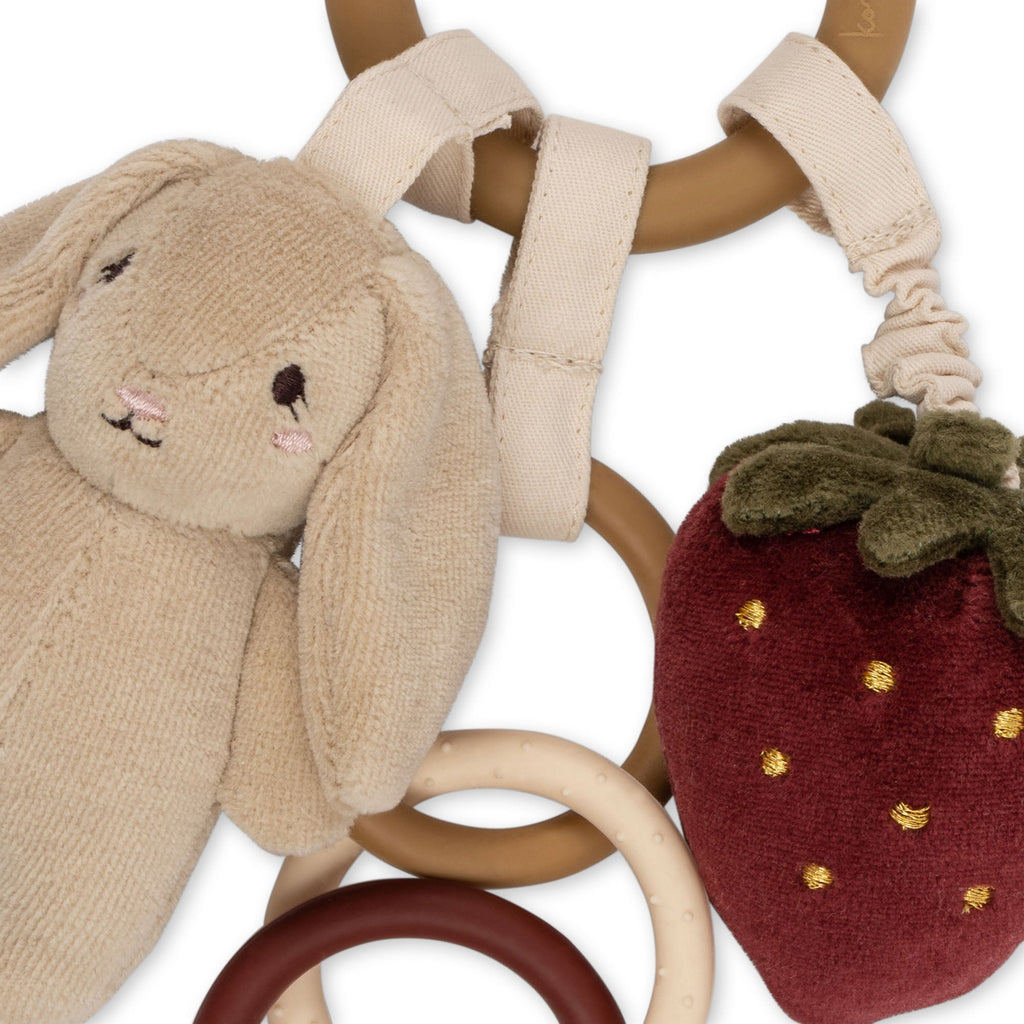 Konges Sløjd Activity Ring Bunny | Bisou Red