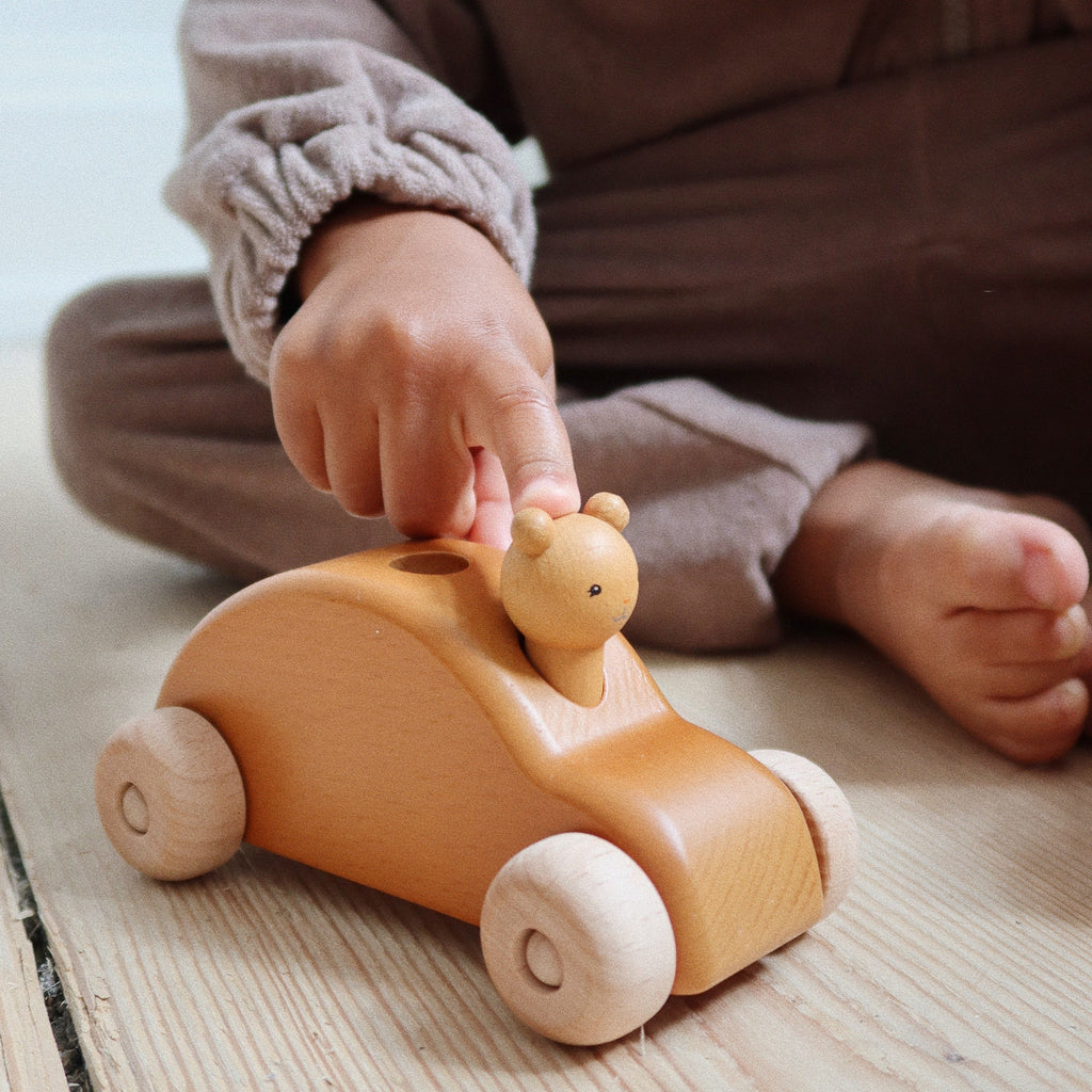 Konges Sløjd Wooden Pop-Up Car FSC | Brown