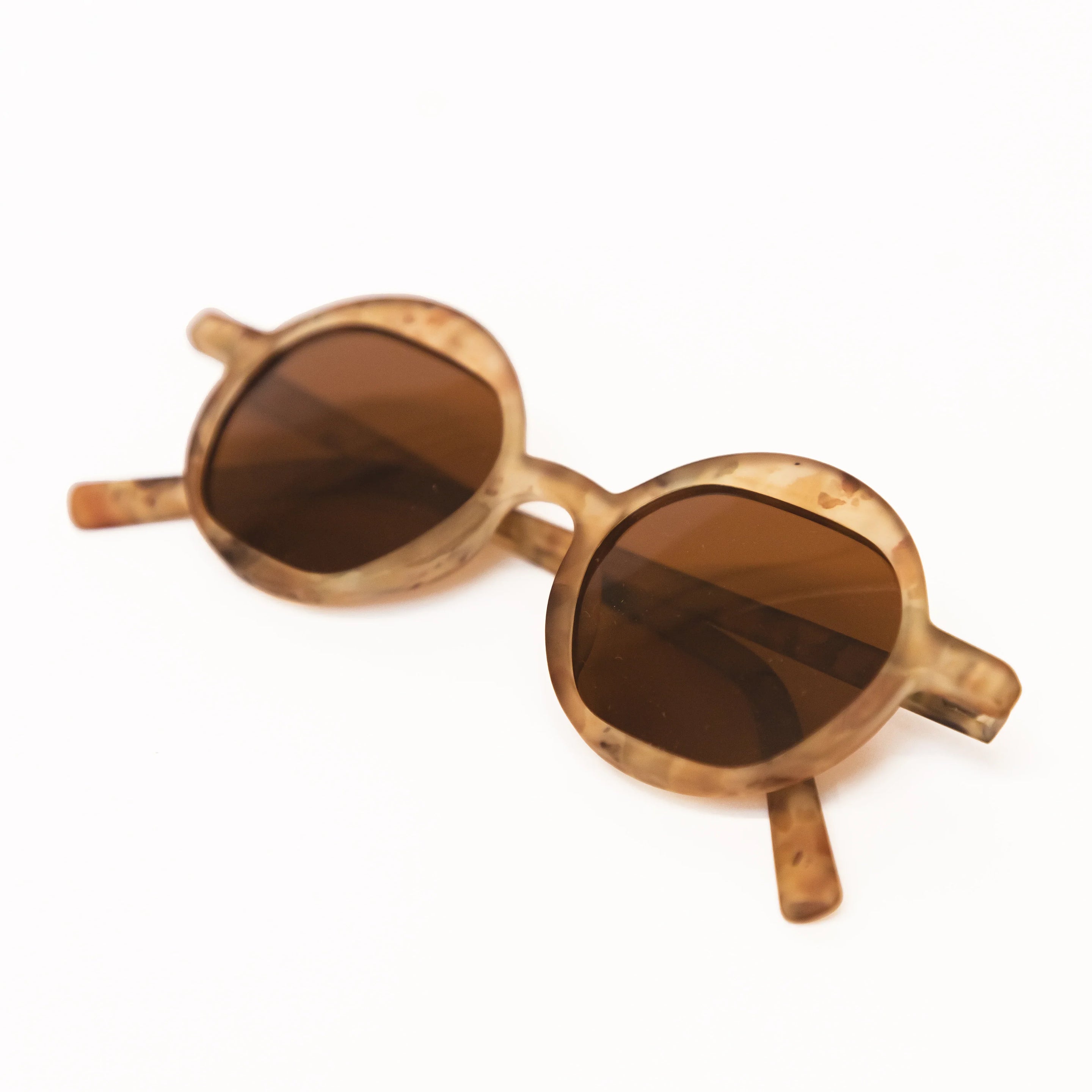 Mrs. Ertha Sunglasses Egxies Sunnies | +6Y Natural Stone