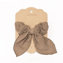 Mrs. Ertha Bow Scrunchie | Olive