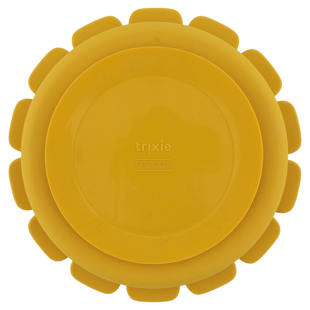 Trixie Silicone Plate with Suction Cup and Dividers | Mr. Lion