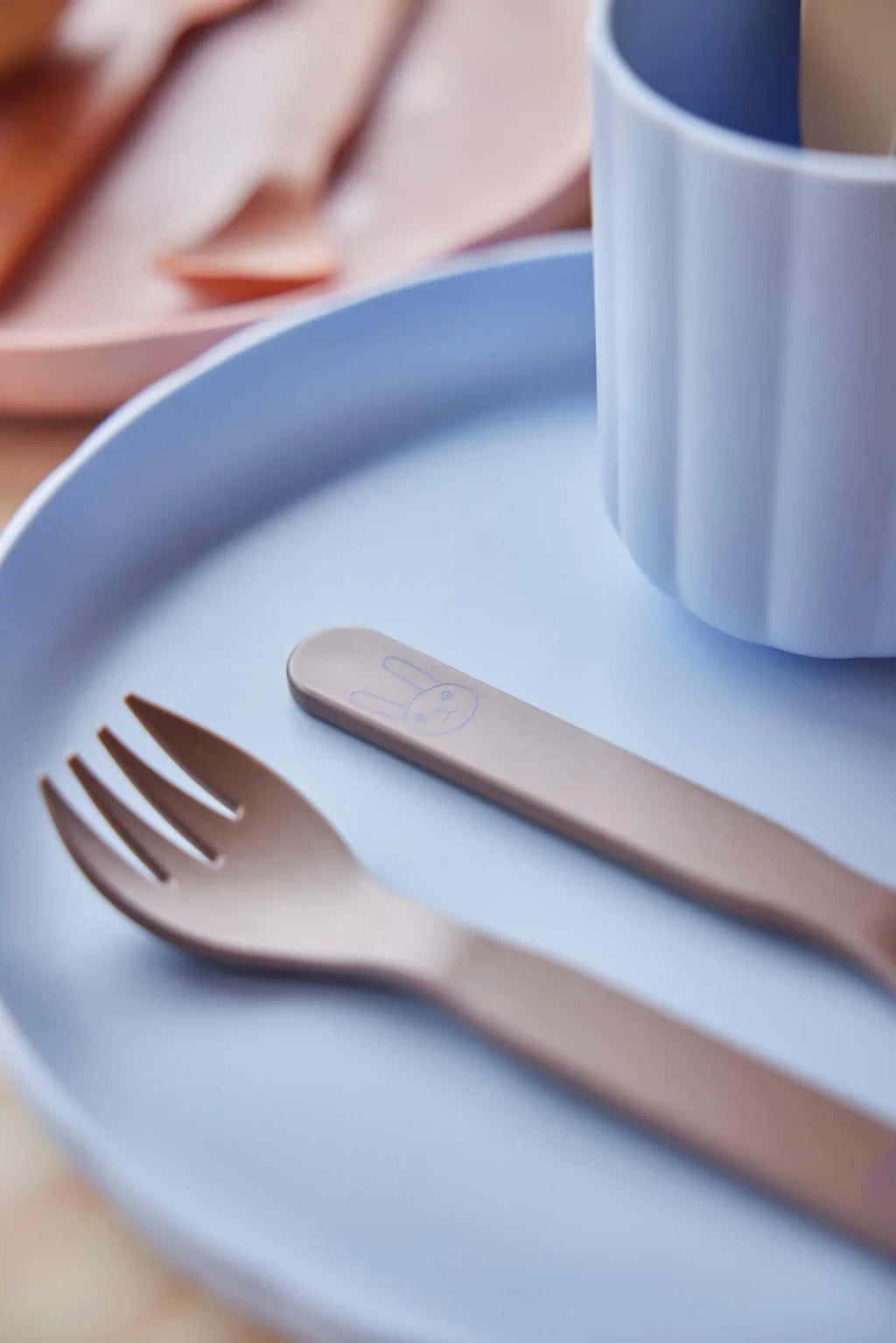 OYOY Living board and Bowl | Caramel /Ice Blue