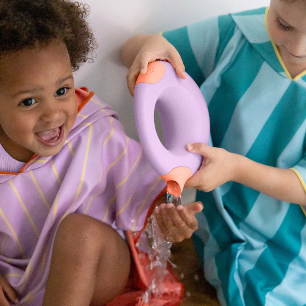 Quut Cana Watering Can Large | Lavender