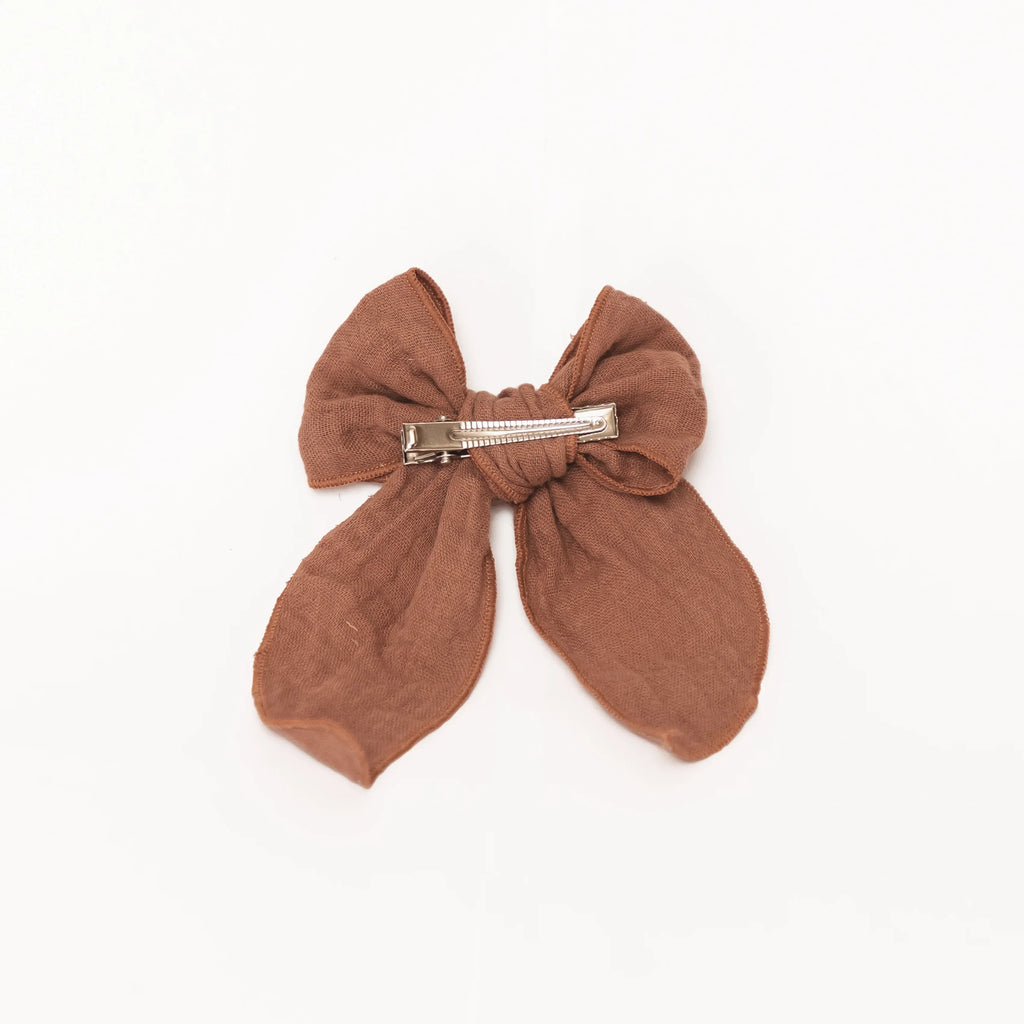 Mrs. Ertha Bow Hairpin | Rusted