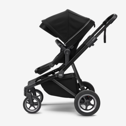 Thule Sleek City Stroller | BlackOnBlack