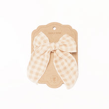 Mrs. Ertha Bow Hairpin | Soft Squares