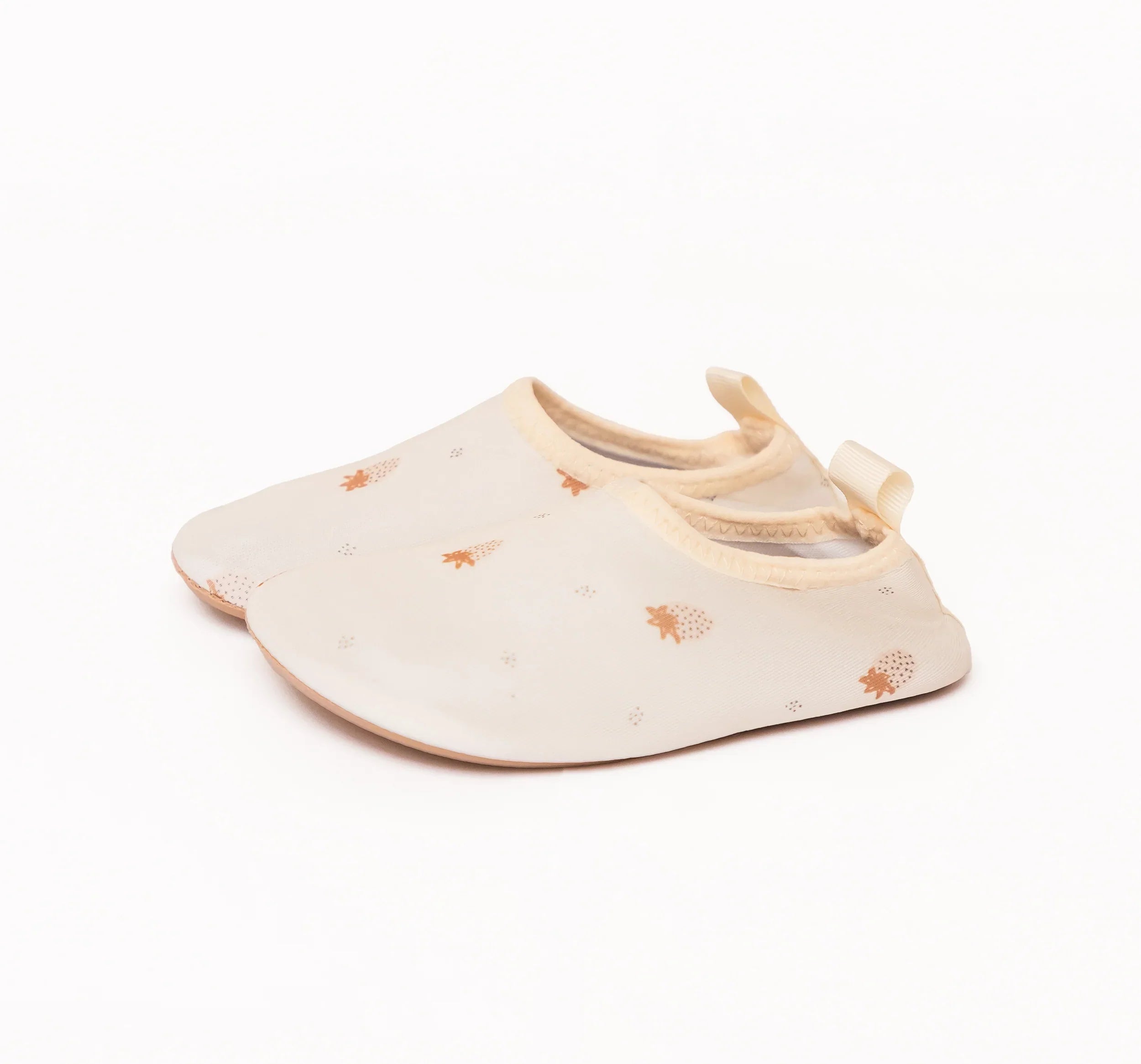 Mrs. Ertha Swimming Shoes | Strawberries