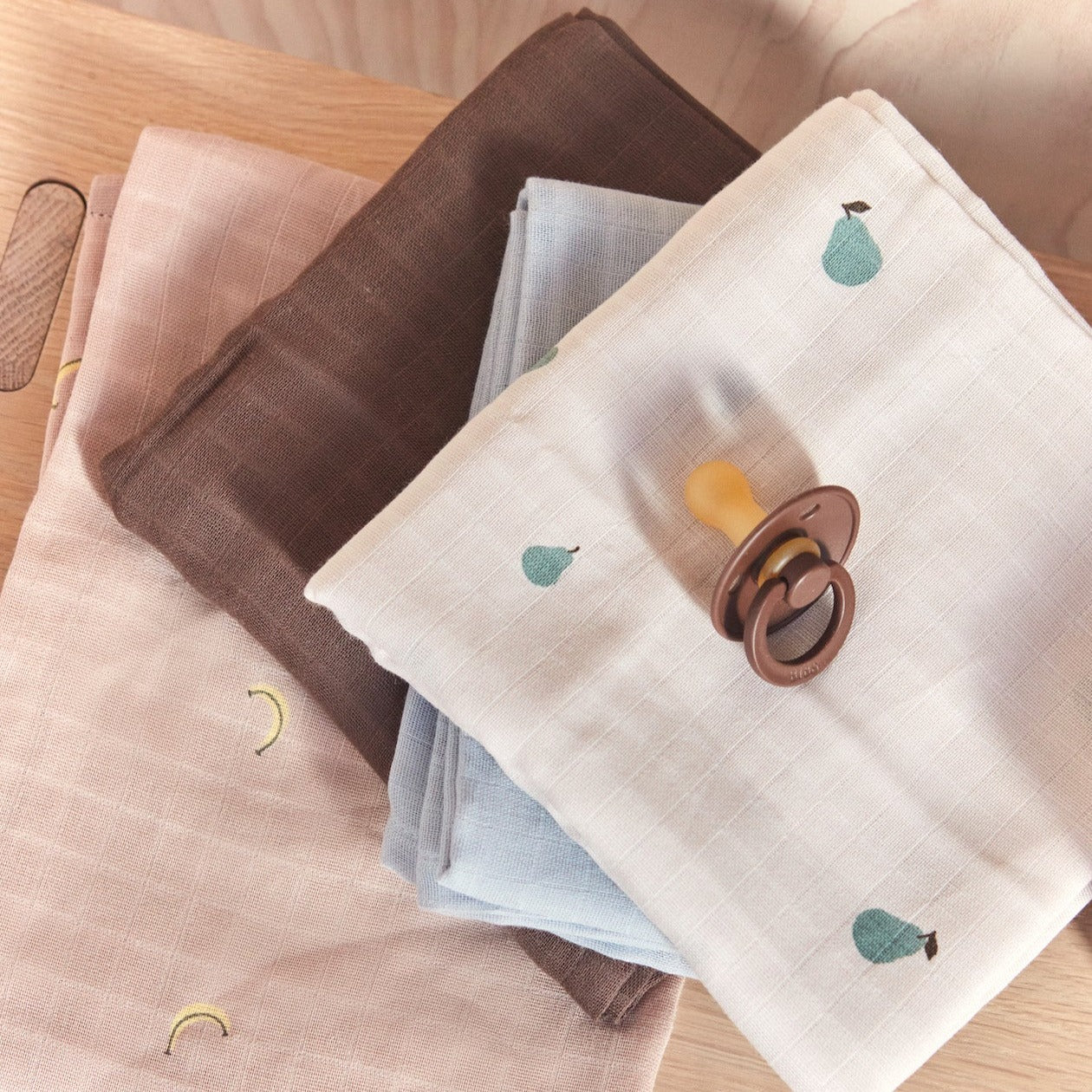 OYOY Living Set 2 Hydrophilic cloths 70x70cm | Brown - Fruit Print