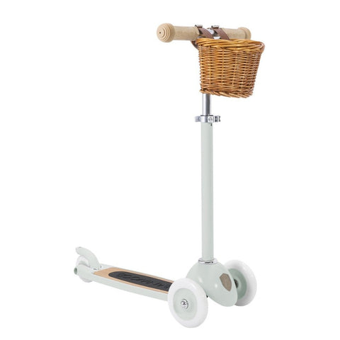 Banwood scooter with bicycle basket | Mint