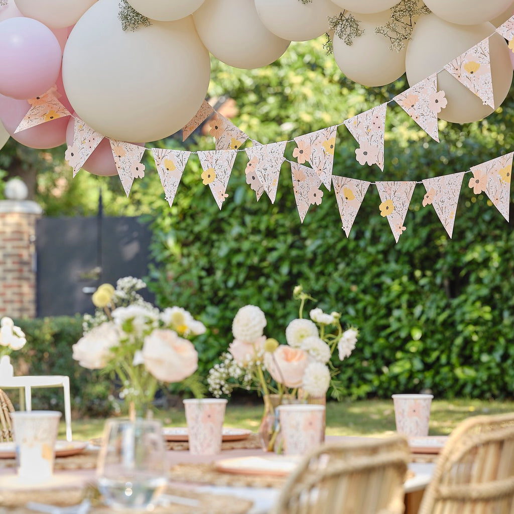 Ginger Ray Garland - Card Flags Floral