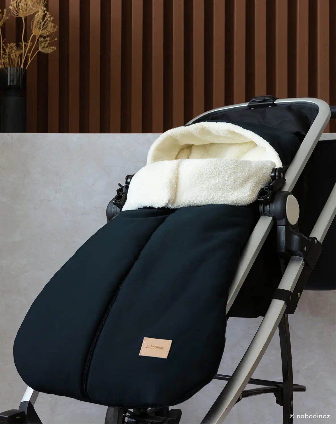 Nobodinoz Hyde Park footmuff for Buggy 6-18m - 90x50cm | Black