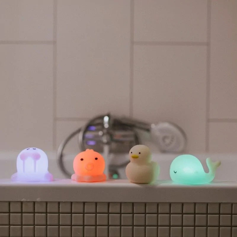 Mary's LED Set of 4 Bath Toys With Battery | SeaKit