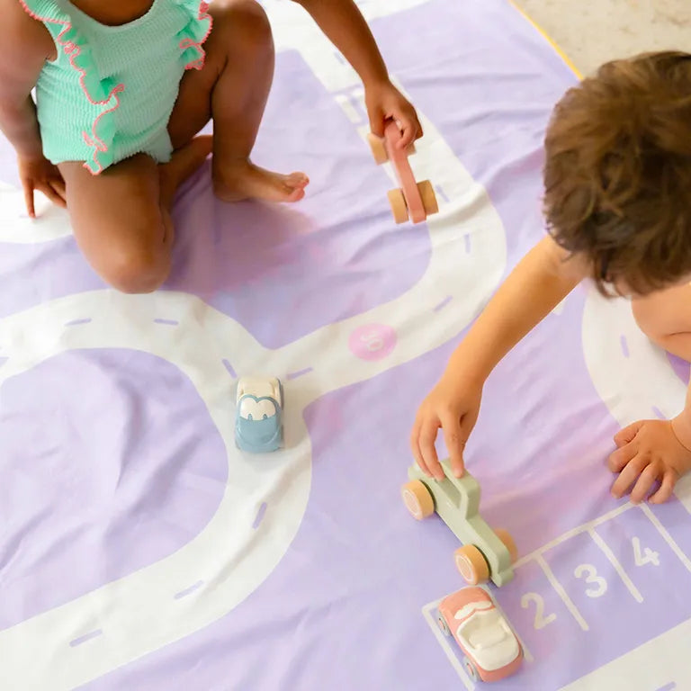 Quut Play Towel Beach Towel Extra Large | On The Road Pink 140x70 cm