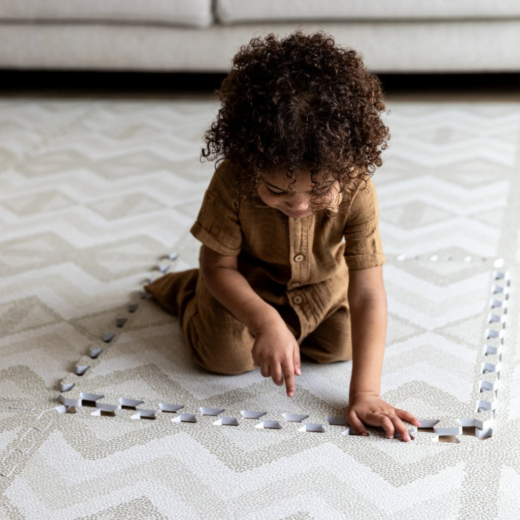 Eeveve Playmat Foam Puzzle | Kilim Feather Grey