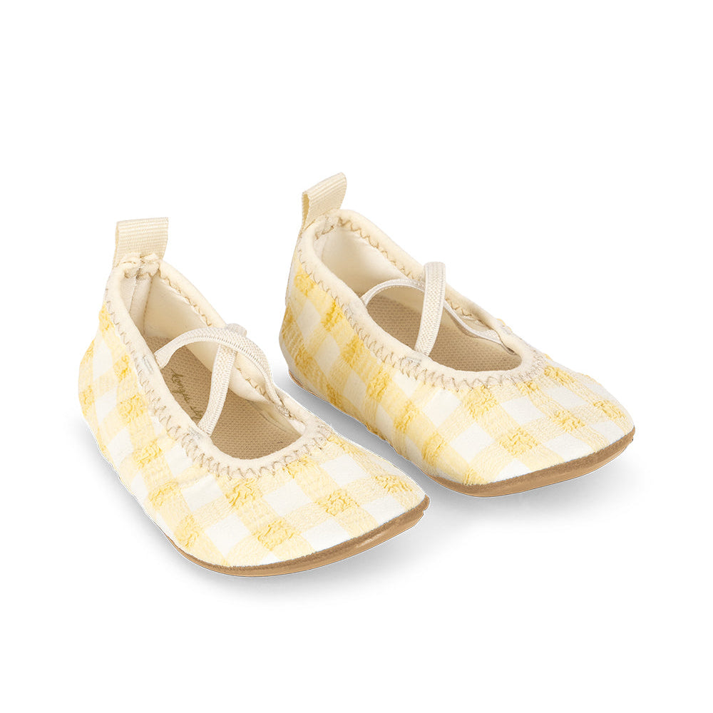 Konges Sløjd Swimming Shoes Etta | Banana Almond