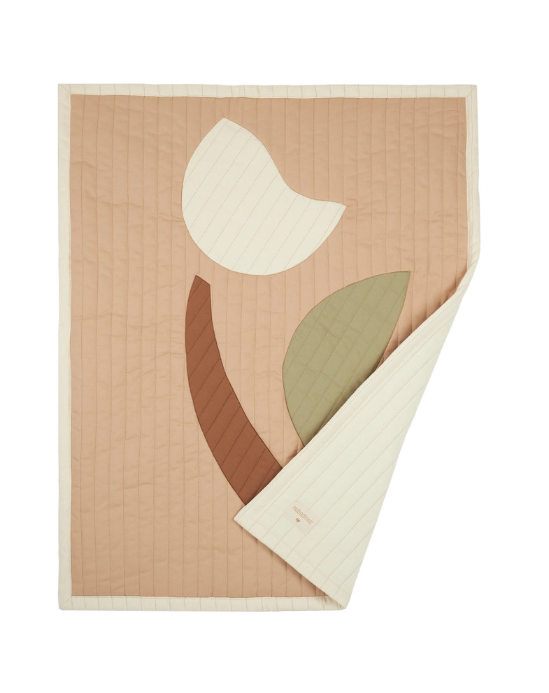 Nobodinoz Wall Deco Blanket Quilted Blanket | Tulip