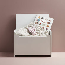 Kid's concept Toy Box saga white