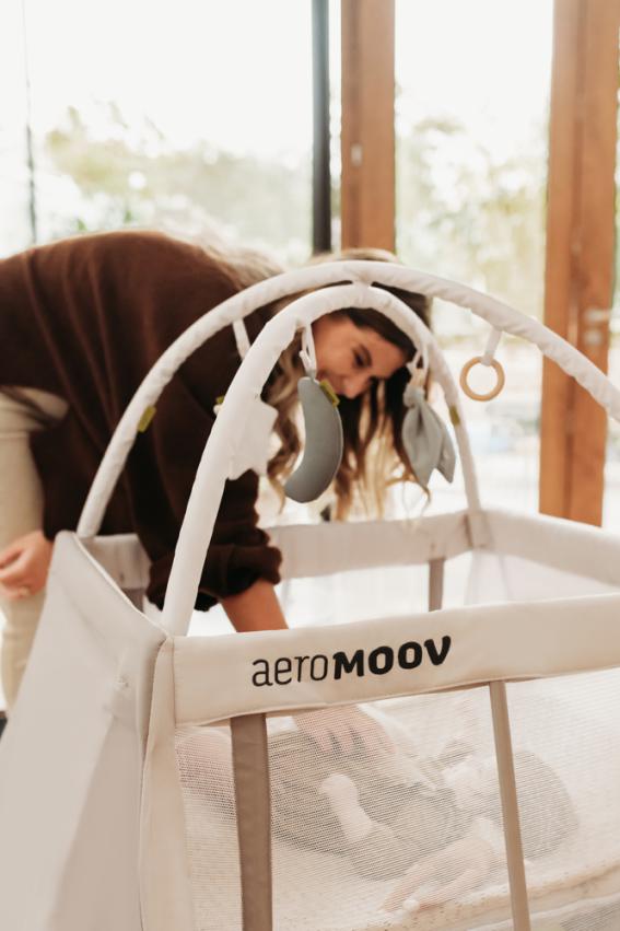 Aeromoov play arc for instant travel cot | White Sand