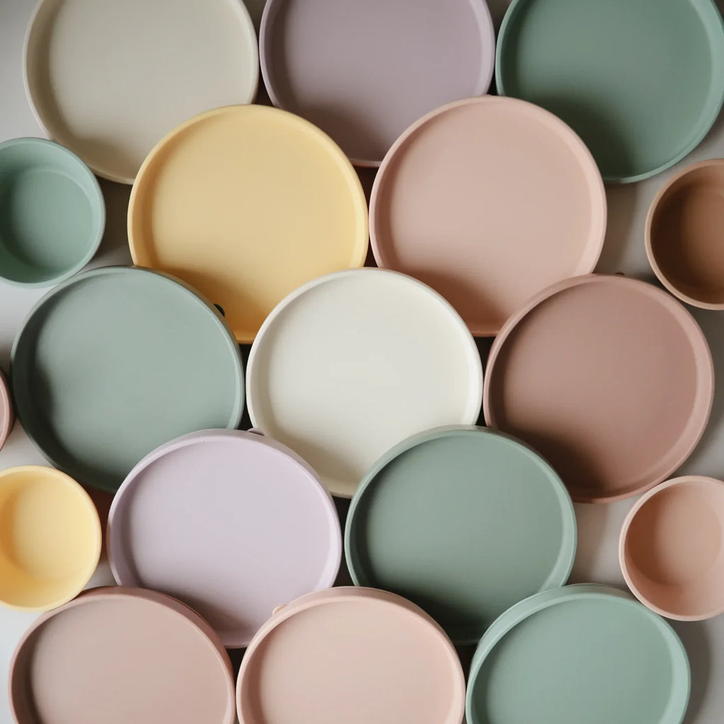 Mushie Silicone plate around with suction cup | Soft lilac