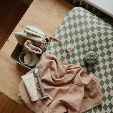 Mushie Teether Toy dice press toy | Thyme /Natural three