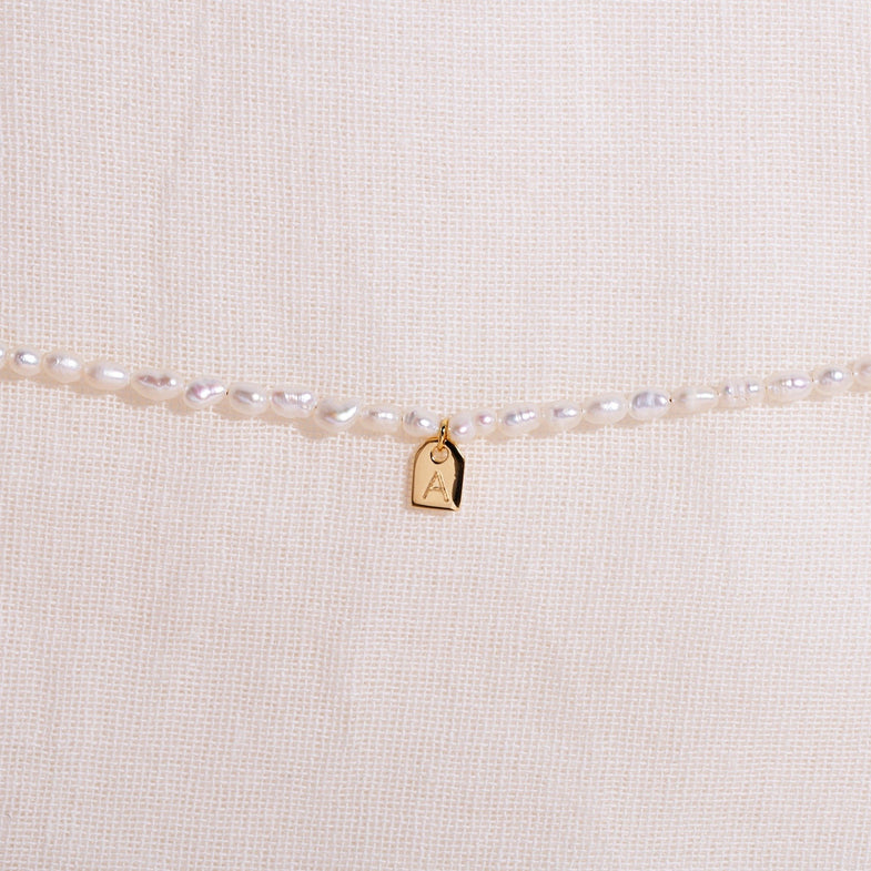 Galore Personalized Bracelet Pearl & Tag | Gold Women