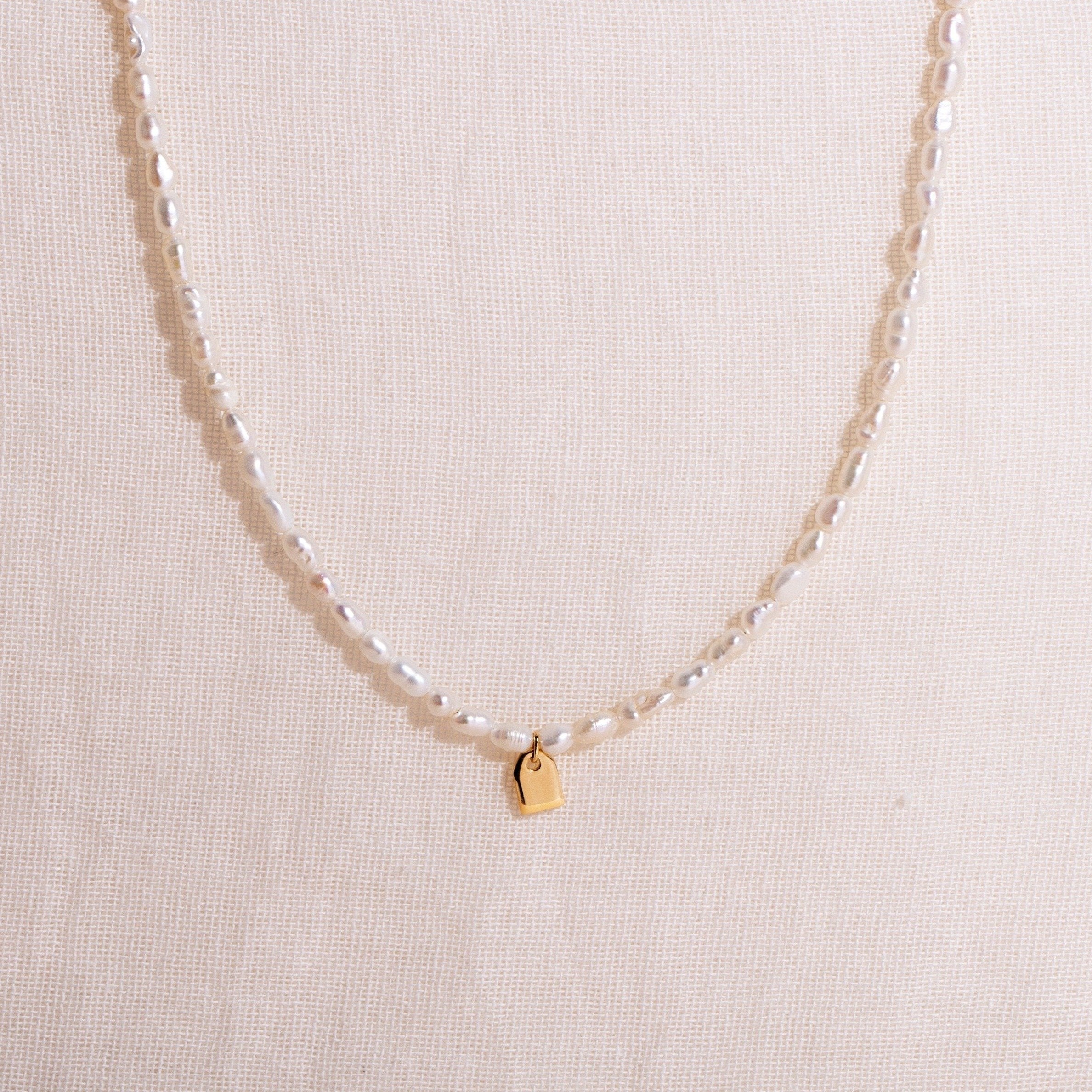 Galore Personalized Necklace Pearl & Tag | Gold Women