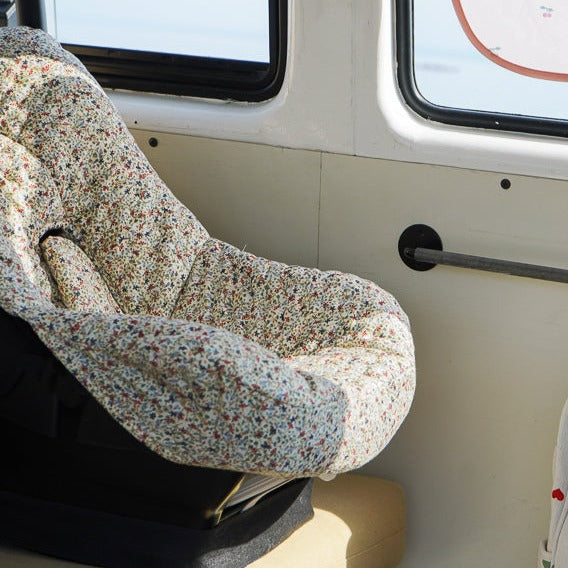 Konges Sløjd Baby Car Seat Cover Louloudi De Gele Flamingo