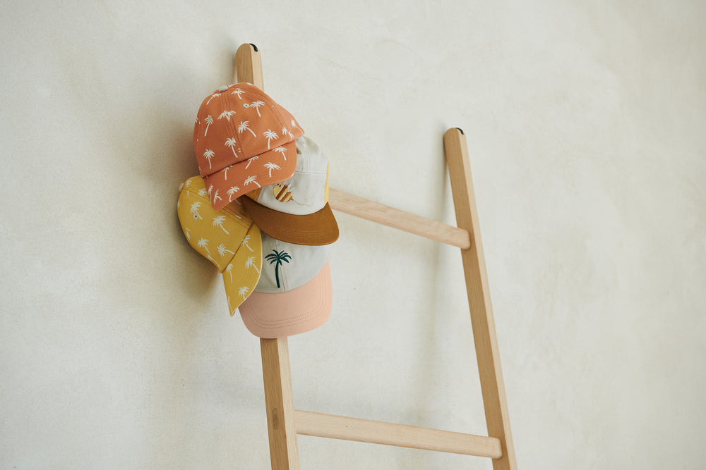 Liewood Danny Hat | Stripe Apple Red /Cream De La Cream