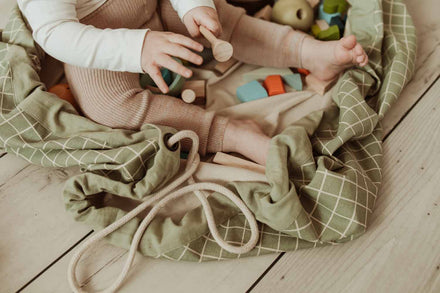 Play and Go Storage bag Organic | Play Mat Grid Green